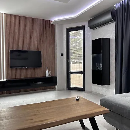 Apartment елегантен двустаен Four Seasons