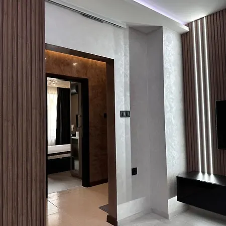 елегантен двустаен Four Seasons *