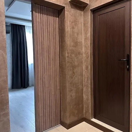 елегантен двустаен Four Seasons 公寓 *