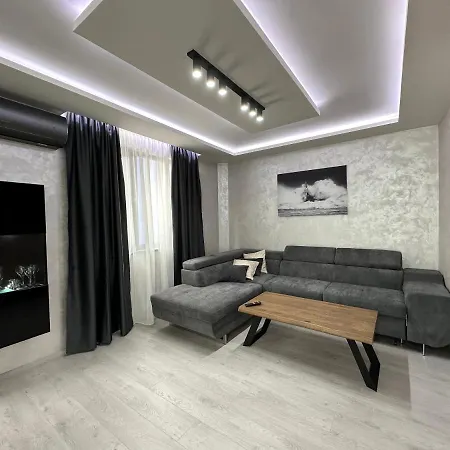 елегантен двустаен Four Seasons Apartment Burgas