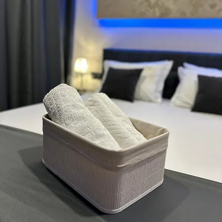 елегантен двустаен Four Seasons Apartment *