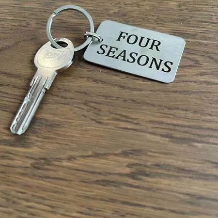 елегантен двустаен Four Seasons 公寓 *