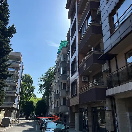 елегантен двустаен Four Seasons Apartment *